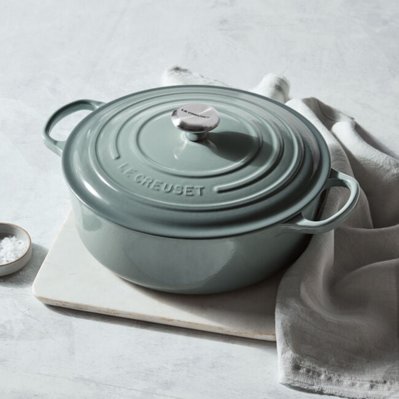Le Creuset 6 3/4 Qt Signature Round Wide Oven