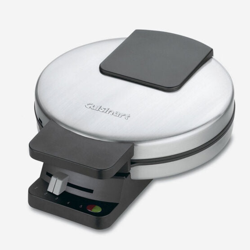 Cuisinart Classic Waffle Maker: round, 5-setting browning control | WMRCAC
