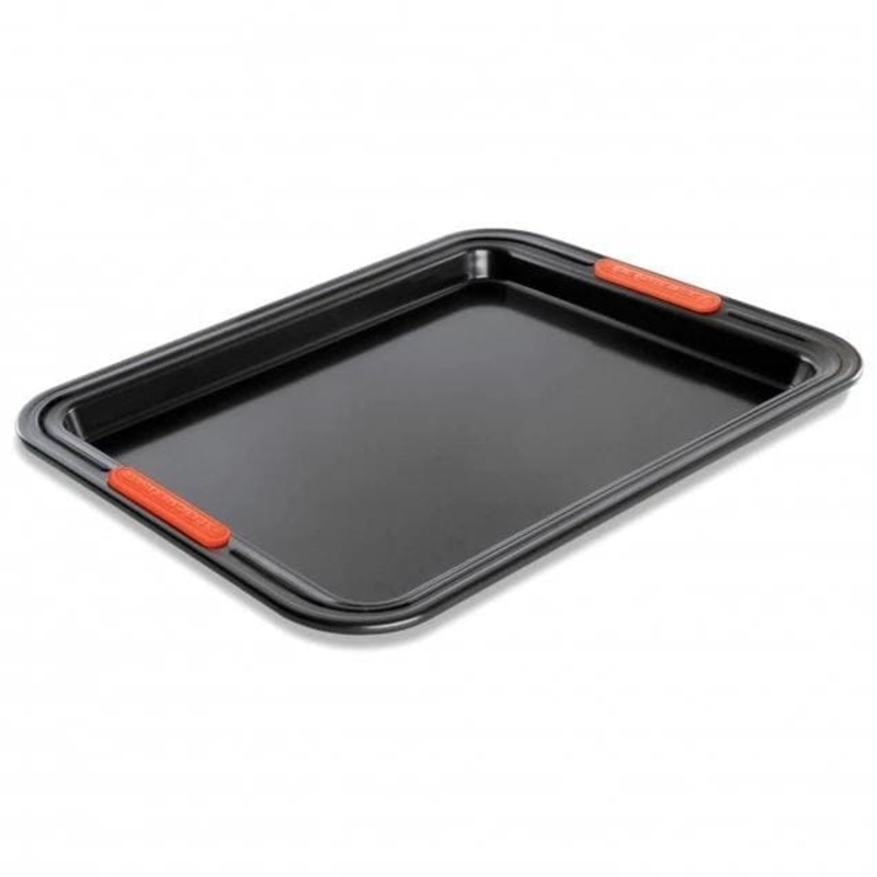 Le Creuset Swiss Roll Tray 33cm