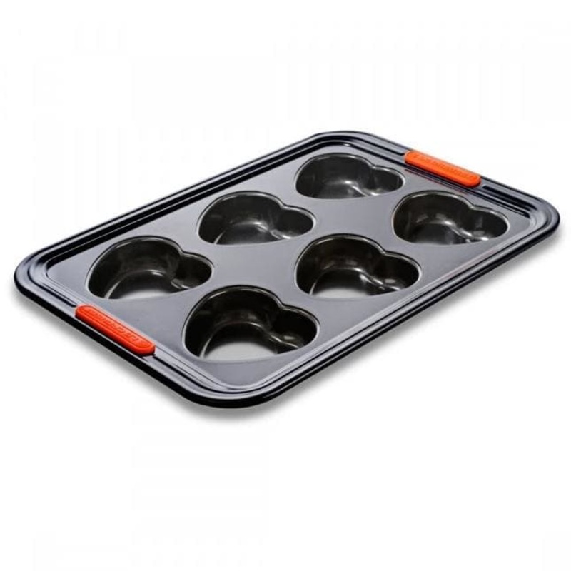 Le Creuset 6 Cup Heart Tray